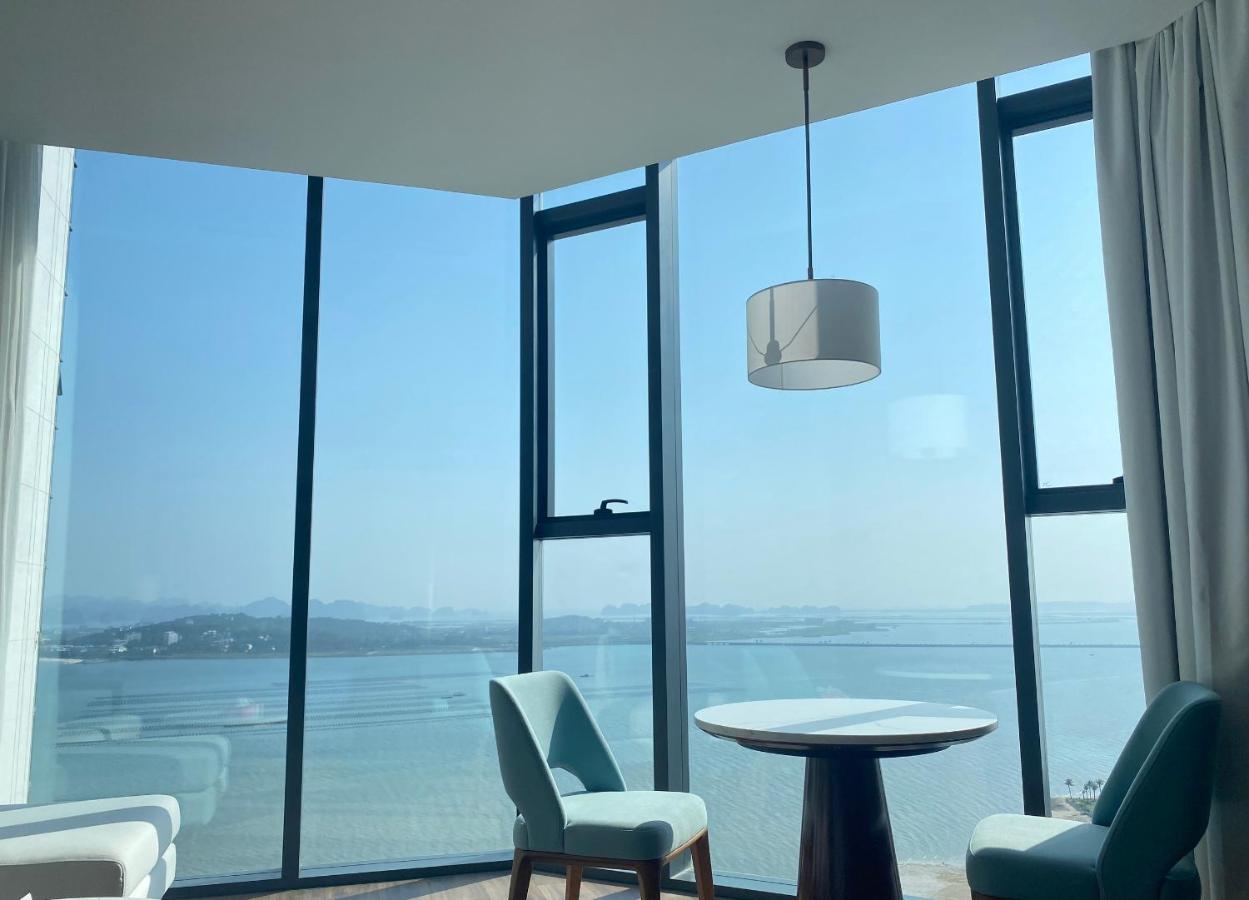 A La Carte Ha Long Apartment By The Beach Exterior photo