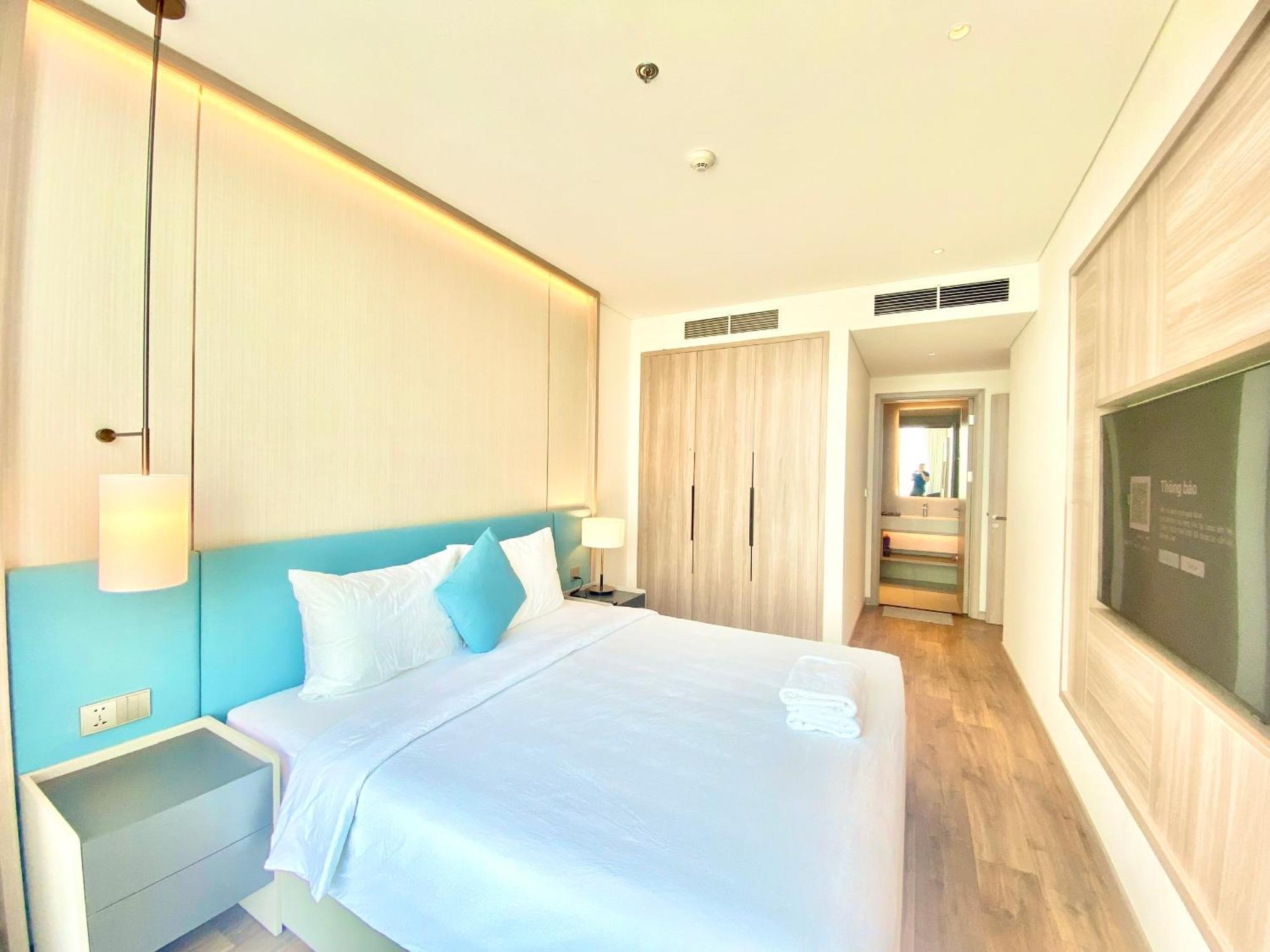A La Carte Ha Long Apartment By The Beach Exterior photo