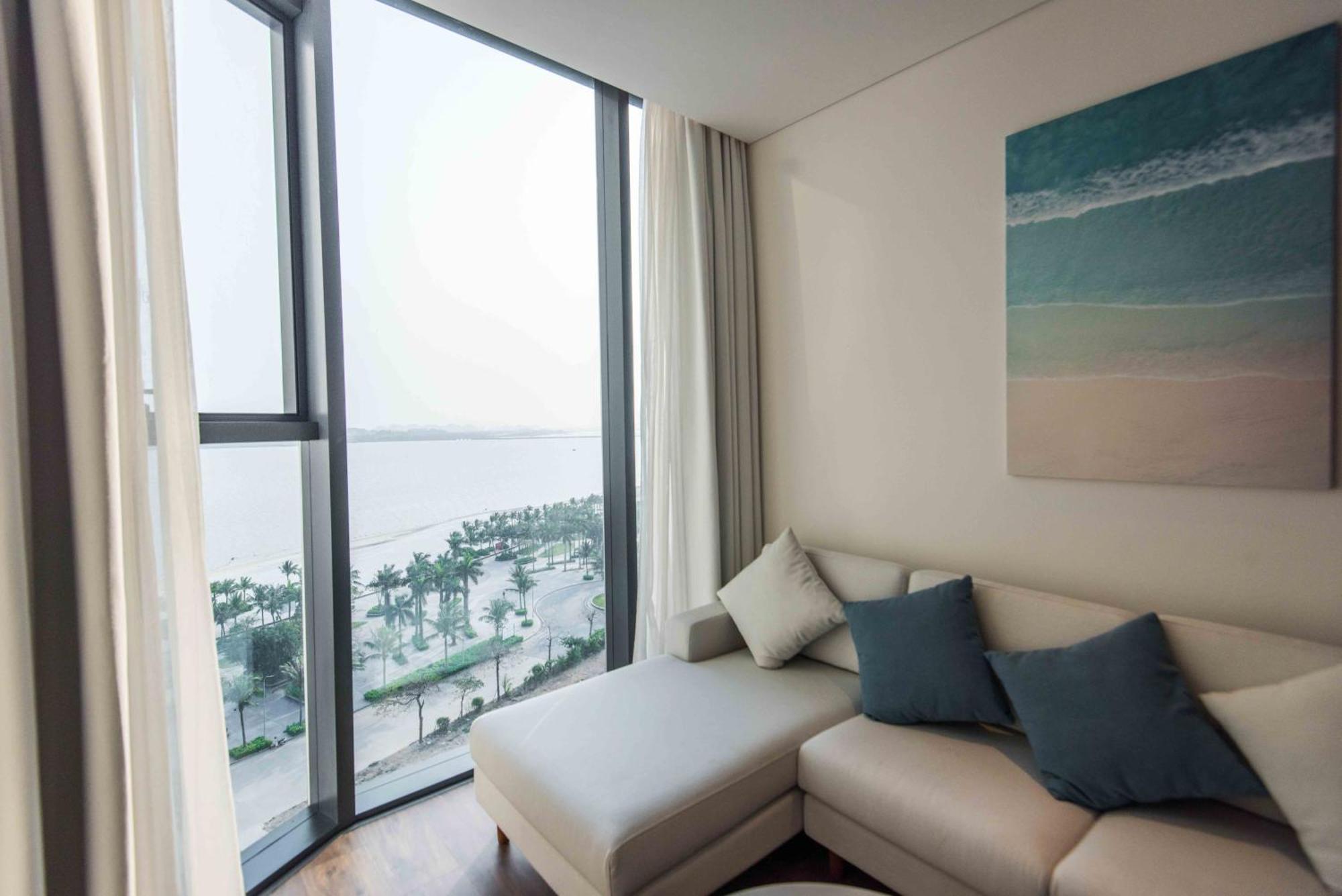 A La Carte Ha Long Apartment By The Beach Exterior photo